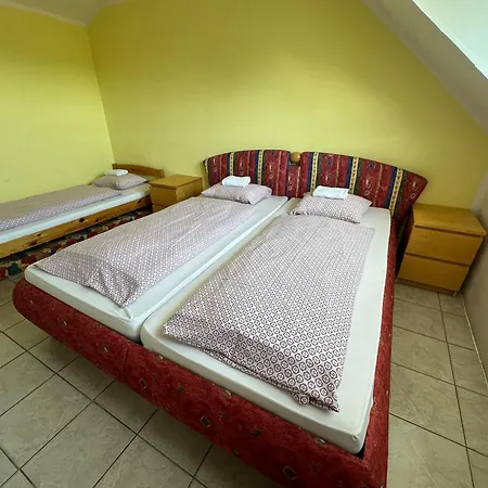 Apartment Slovacky Dvur Nemcicky Breclav