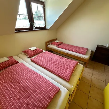 Slovacky Dvur Nemcicky Apartment